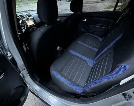 Серый Рено Сандеро СтэпВэй, объемом двигателя 1.46 л и пробегом 38 тыс. км за 12000 $, фото 10 на Automoto.ua