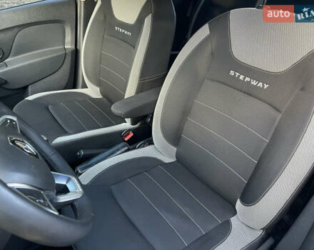 Сірий Рено Сандеро СтепВей, об'ємом двигуна 1.5 л та пробігом 40 тис. км за 12600 $, фото 10 на Automoto.ua