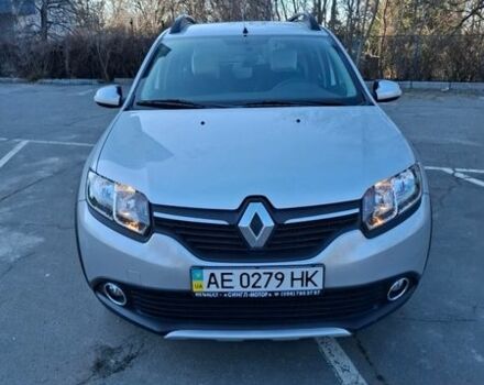 Серый Рено Сандеро СтэпВэй, объемом двигателя 1.46 л и пробегом 22 тыс. км за 13800 $, фото 1 на Automoto.ua