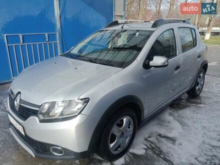 Серый Рено Сандеро СтэпВэй, объемом двигателя 1.46 л и пробегом 217 тыс. км за 7200 $, фото 1 на Automoto.ua