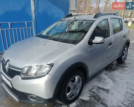 Серый Рено Сандеро СтэпВэй, объемом двигателя 1.46 л и пробегом 217 тыс. км за 7200 $, фото 1 на Automoto.ua