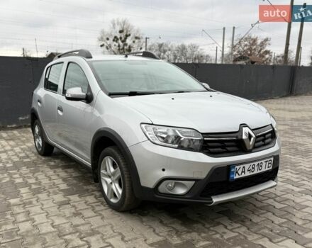 Серый Рено Сандеро СтэпВэй, объемом двигателя 1.46 л и пробегом 101 тыс. км за 11800 $, фото 1 на Automoto.ua