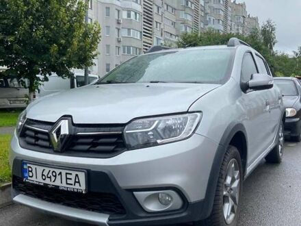 Серый Рено Сандеро СтэпВэй, объемом двигателя 1.46 л и пробегом 50 тыс. км за 12800 $, фото 1 на Automoto.ua