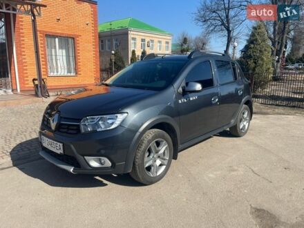 Серый Рено Сандеро СтэпВэй, объемом двигателя 1.46 л и пробегом 40 тыс. км за 12500 $, фото 1 на Automoto.ua