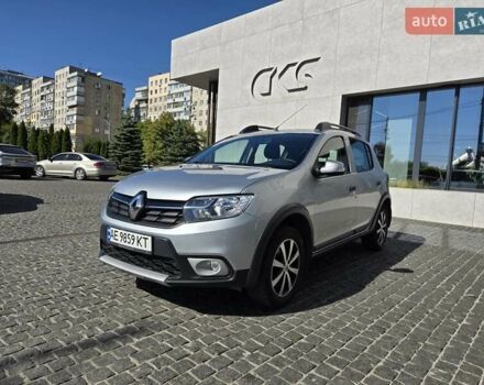 Серый Рено Сандеро СтэпВэй, объемом двигателя 1.46 л и пробегом 66 тыс. км за 12500 $, фото 1 на Automoto.ua