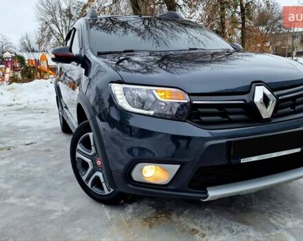 Серый Рено Сандеро СтэпВэй, объемом двигателя 0.9 л и пробегом 59 тыс. км за 10300 $, фото 1 на Automoto.ua