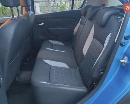 Синій Рено Сандеро СтепВей, об'ємом двигуна 1.6 л та пробігом 115 тис. км за 8300 $, фото 19 на Automoto.ua