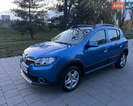 Синий Рено Сандеро СтэпВэй, объемом двигателя 1.46 л и пробегом 87 тыс. км за 8600 $, фото 2 на Automoto.ua