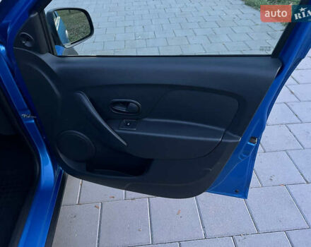 Синий Рено Сандеро СтэпВэй, объемом двигателя 1.46 л и пробегом 87 тыс. км за 8600 $, фото 17 на Automoto.ua