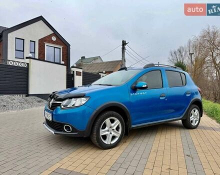 Синий Рено Сандеро СтэпВэй, объемом двигателя 1.46 л и пробегом 129 тыс. км за 8500 $, фото 4 на Automoto.ua