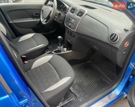 Синий Рено Сандеро СтэпВэй, объемом двигателя 1.6 л и пробегом 165 тыс. км за 8500 $, фото 20 на Automoto.ua