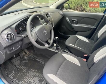 Синий Рено Сандеро СтэпВэй, объемом двигателя 1.6 л и пробегом 165 тыс. км за 8500 $, фото 14 на Automoto.ua