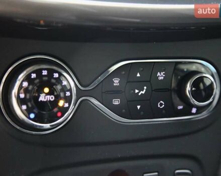 Синий Рено Сандеро СтэпВэй, объемом двигателя 1.46 л и пробегом 92 тыс. км за 9800 $, фото 16 на Automoto.ua