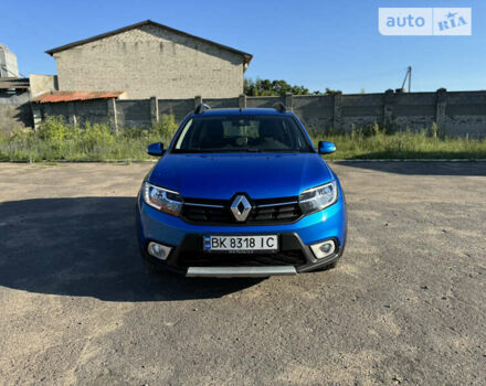 Синий Рено Сандеро СтэпВэй, объемом двигателя 1.5 л и пробегом 196 тыс. км за 7900 $, фото 3 на Automoto.ua