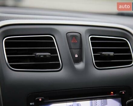 Синий Рено Сандеро СтэпВэй, объемом двигателя 1.46 л и пробегом 92 тыс. км за 9800 $, фото 14 на Automoto.ua