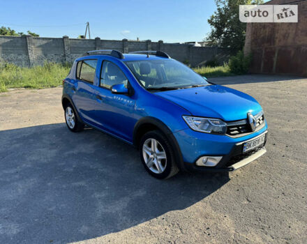 Синий Рено Сандеро СтэпВэй, объемом двигателя 1.5 л и пробегом 196 тыс. км за 7900 $, фото 4 на Automoto.ua