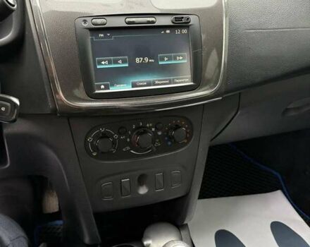 Синій Рено Сандеро СтепВей, об'ємом двигуна 1.46 л та пробігом 150 тис. км за 9300 $, фото 4 на Automoto.ua