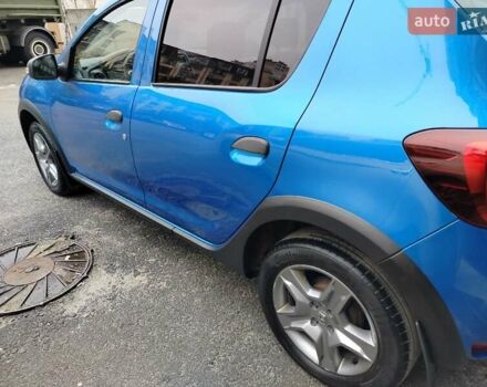 Синий Рено Сандеро СтэпВэй, объемом двигателя 0.9 л и пробегом 100 тыс. км за 8300 $, фото 5 на Automoto.ua