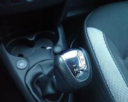 Синий Рено Сандеро СтэпВэй, объемом двигателя 0.9 л и пробегом 100 тыс. км за 8300 $, фото 11 на Automoto.ua