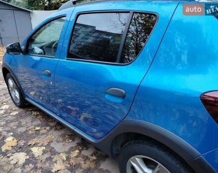 Синий Рено Сандеро СтэпВэй, объемом двигателя 0.9 л и пробегом 100 тыс. км за 9200 $, фото 1 на Automoto.ua