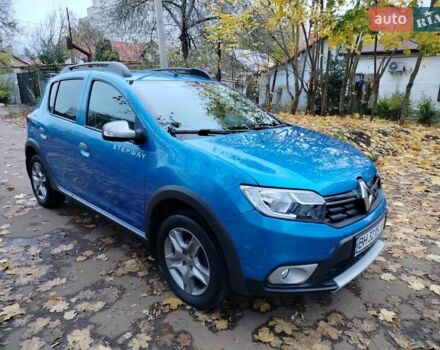 Синий Рено Сандеро СтэпВэй, объемом двигателя 0.9 л и пробегом 100 тыс. км за 9200 $, фото 4 на Automoto.ua