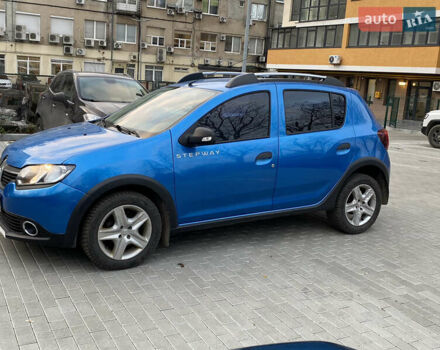Синий Рено Сандеро СтэпВэй, объемом двигателя 1.5 л и пробегом 180 тыс. км за 8000 $, фото 1 на Automoto.ua