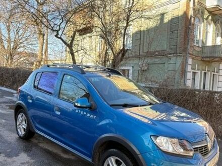 Синий Рено Сандеро СтэпВэй, объемом двигателя 1.6 л и пробегом 99 тыс. км за 9900 $, фото 1 на Automoto.ua