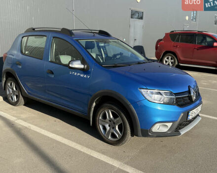 Синий Рено Сандеро СтэпВэй, объемом двигателя 1.46 л и пробегом 144 тыс. км за 12500 $, фото 1 на Automoto.ua