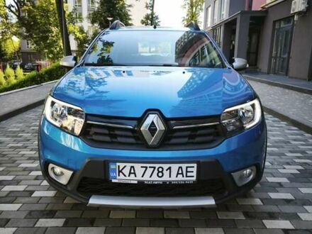 Рено Сандеро СтэпВэй 2020 в Ирпене на Automoto.ua Синий Рено Сандеро СтэпВэй, объемом двигателя 0.9 л и пробегом 102 тыс. км за 9500 $, фото 1 на Automoto.ua