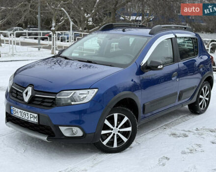 Синий Рено Сандеро СтэпВэй, объемом двигателя 0.9 л и пробегом 75 тыс. км за 11500 $, фото 1 на Automoto.ua