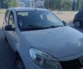 Белый Рено Сандеро, объемом двигателя 0 л и пробегом 260 тыс. км за 5000 $, фото 1 на Automoto.ua