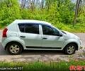 Белый Рено Сандеро, объемом двигателя 1.6 л и пробегом 156 тыс. км за 5000 $, фото 1 на Automoto.ua
