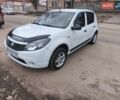 Білий Рено Сандеро, об'ємом двигуна 1.6 л та пробігом 156 тис. км за 5850 $, фото 1 на Automoto.ua