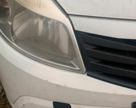 Рено Сандеро 2011 в Ковель на Automoto.ua Белый Рено Сандеро, объемом двигателя 1.4 л и пробегом 178 тыс. км за 4000 $, фото 1 на Automoto.ua