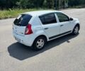 Белый Рено Сандеро, объемом двигателя 1.6 л и пробегом 156 тыс. км за 4550 $, фото 4 на Automoto.ua