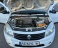Белый Рено Сандеро, объемом двигателя 1.39 л и пробегом 210 тыс. км за 5500 $, фото 15 на Automoto.ua