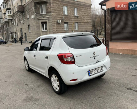 Белый Рено Сандеро, объемом двигателя 1.46 л и пробегом 312 тыс. км за 5300 $, фото 4 на Automoto.ua