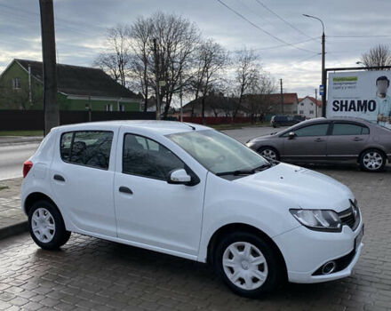 Белый Рено Сандеро, объемом двигателя 1.15 л и пробегом 228 тыс. км за 5200 $, фото 7 на Automoto.ua