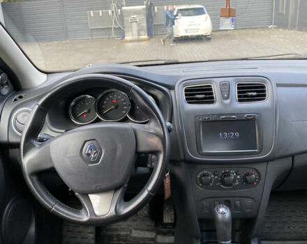 Белый Рено Сандеро, объемом двигателя 1.15 л и пробегом 228 тыс. км за 5200 $, фото 25 на Automoto.ua