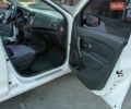 Белый Рено Сандеро, объемом двигателя 1.15 л и пробегом 95 тыс. км за 7000 $, фото 8 на Automoto.ua