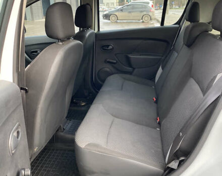 Белый Рено Сандеро, объемом двигателя 1.15 л и пробегом 228 тыс. км за 5200 $, фото 28 на Automoto.ua