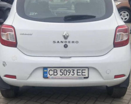 Белый Рено Сандеро, объемом двигателя 1.1 л и пробегом 300 тыс. км за 5400 $, фото 2 на Automoto.ua