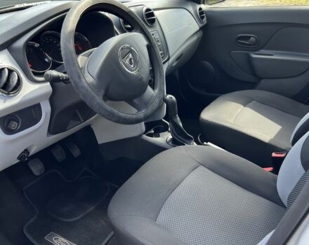 Білий Рено Сандеро, об'ємом двигуна 1.4 л та пробігом 195 тис. км за 3999 $, фото 4 на Automoto.ua