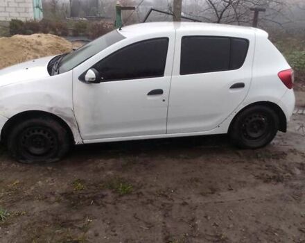 Белый Рено Сандеро, объемом двигателя 1.15 л и пробегом 356 тыс. км за 2200 $, фото 2 на Automoto.ua