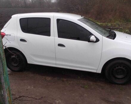 Белый Рено Сандеро, объемом двигателя 1.2 л и пробегом 356 тыс. км за 2200 $, фото 5 на Automoto.ua