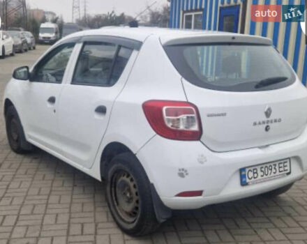 Белый Рено Сандеро, объемом двигателя 1.1 л и пробегом 300 тыс. км за 5400 $, фото 3 на Automoto.ua