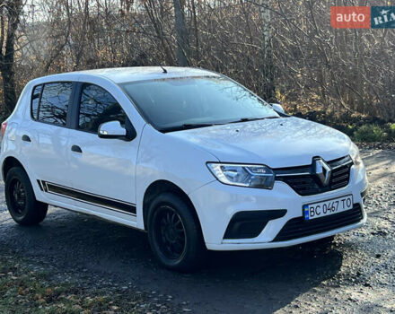 Білий Рено Сандеро, об'ємом двигуна 1.15 л та пробігом 281 тис. км за 4850 $, фото 5 на Automoto.ua