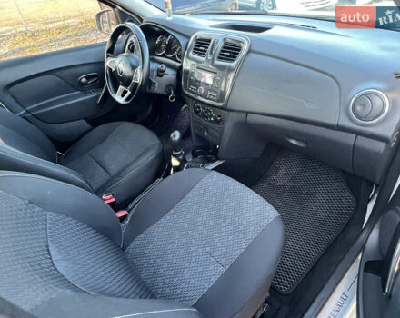 Білий Рено Сандеро, об'ємом двигуна 1.15 л та пробігом 281 тис. км за 4850 $, фото 19 на Automoto.ua