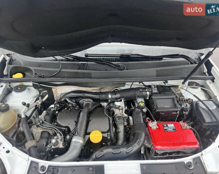 Белый Рено Сандеро, объемом двигателя 1.46 л и пробегом 166 тыс. км за 6700 $, фото 9 на Automoto.ua