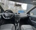 Белый Рено Сандеро, объемом двигателя 1.2 л и пробегом 152 тыс. км за 7290 $, фото 18 на Automoto.ua